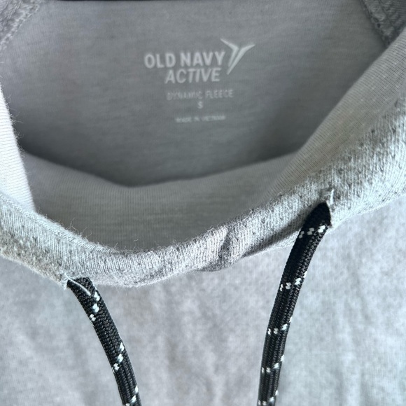 Men’s Old Navy dynamic Fleece short sleeve pullover Hoodie. Small - Picture 3 of 4